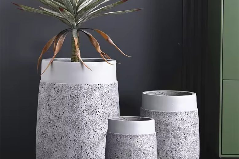 Large Ceramic Pot (1)