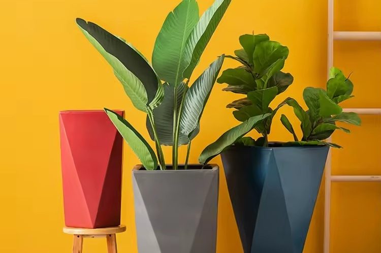Large Ceramic Pot (2)