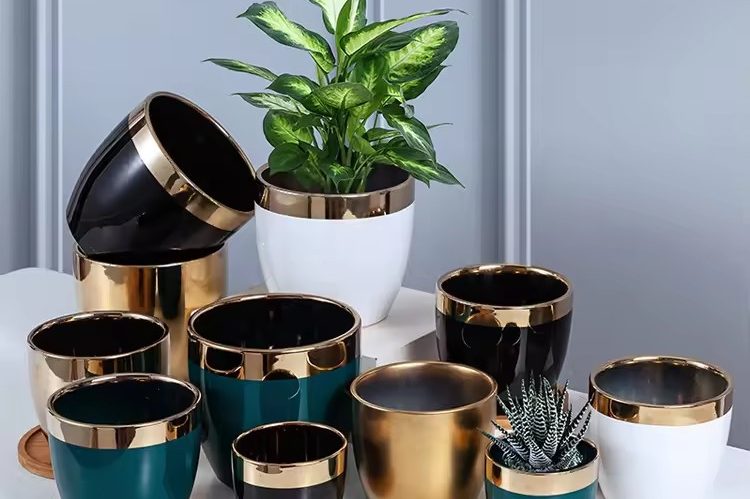 Large Ceramic Pot (6)