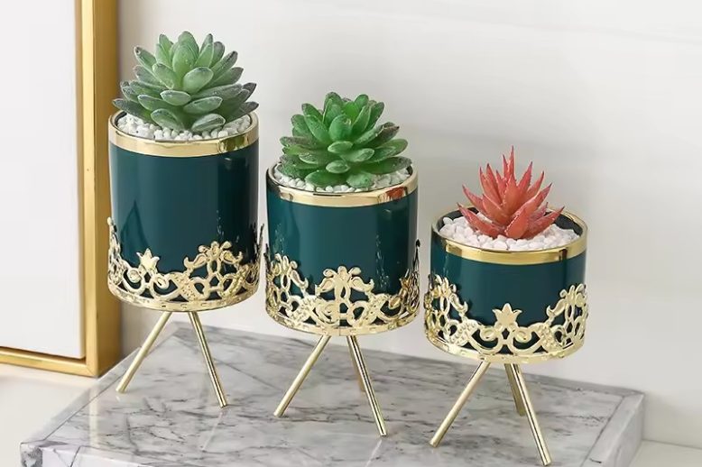 Large Ceramic Pot (6)