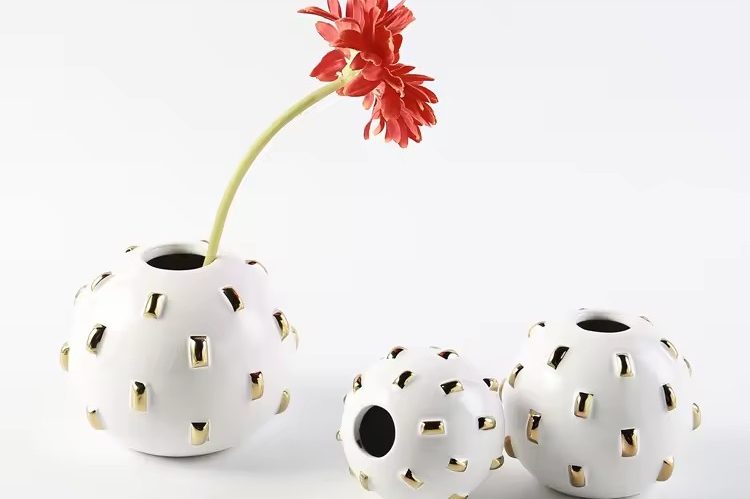 Small Ceramic Pot (5)